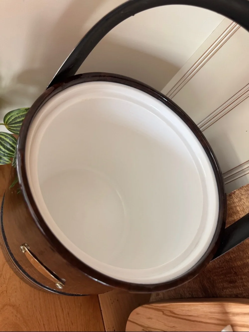 Vintage Georges Briard USA ice bucket